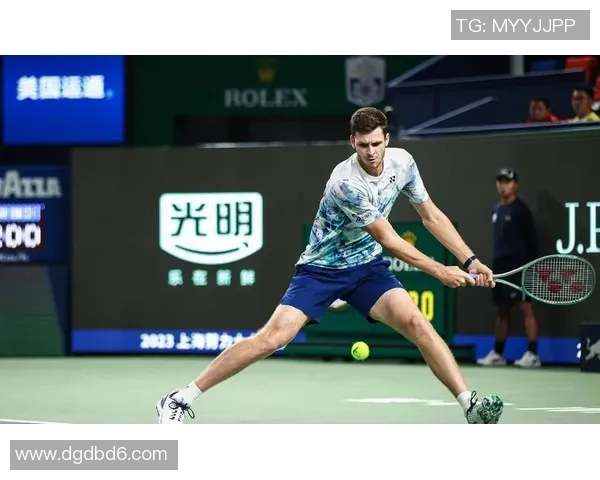 上海网球队的拼搏之路：从默默无闻到荣耀巅峰的奋斗故事